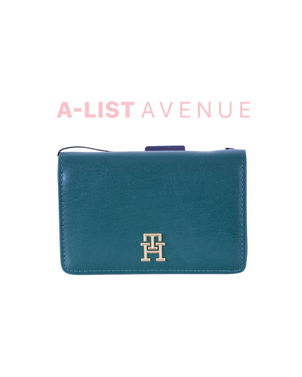 Tommy Hilfiger Medium Bifold Wallet