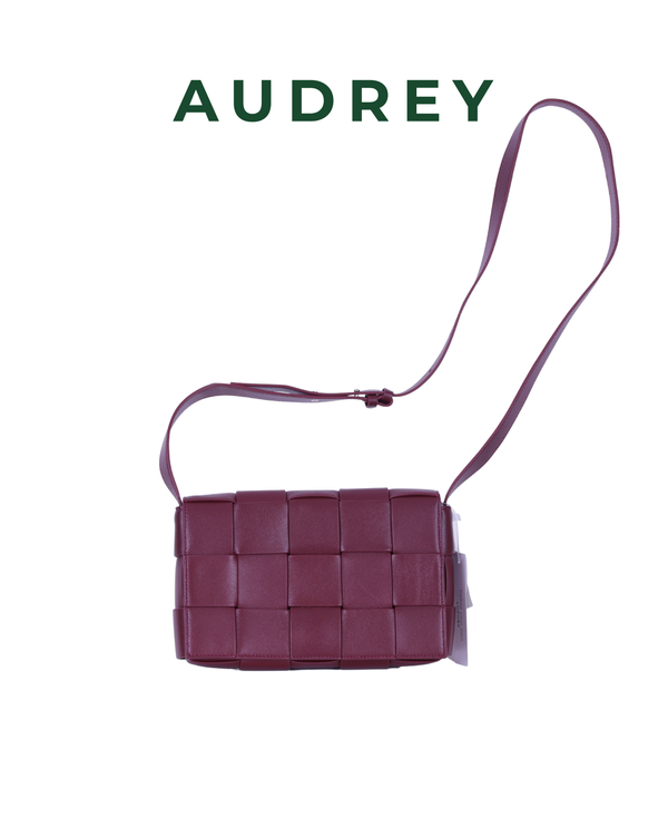 V6 AUDREY Lambskin Cassette Bag in Maroon