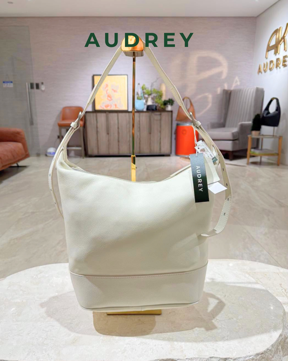 F11 AUDREY Cowhide Shoulder/Sling Bag in White