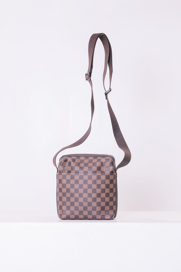 LV Damier Ebene Canvas Trotteur Beaubourg PM