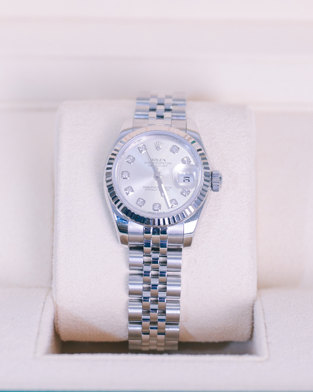Rolex Lady-Datejust 26mm Silver Diamond-set Dial