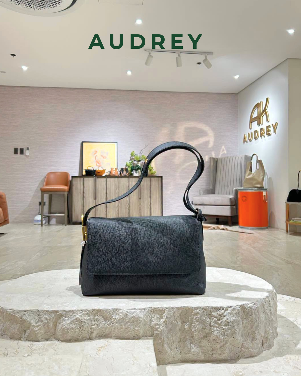 D8 AUDREY Cowhide Flap Bag in Black