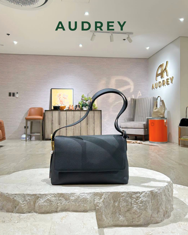 D8 AUDREY Cowhide Flap Bag in Black