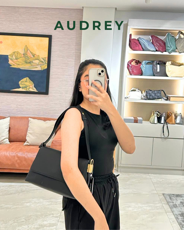D8 AUDREY Cowhide Flap Bag in Black