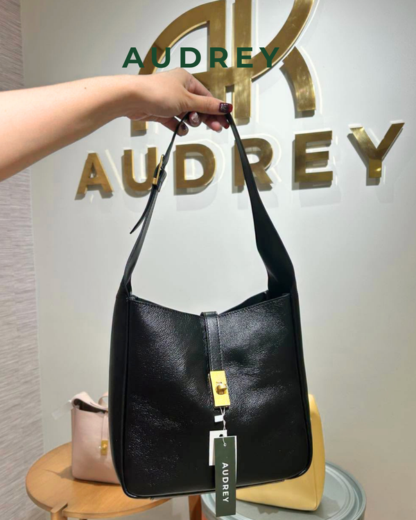 E8 AUDREY Cowhide Shoulder Bag in Black