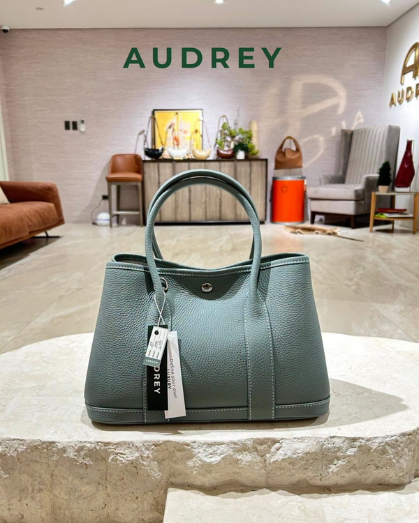 A19 AUDREY Cowhide Hand Bag in Gray