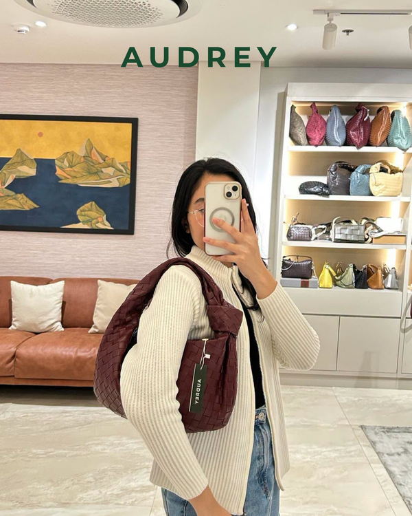 V18 AUDREY Lambskin Hobo Bag with Knot in Maroon