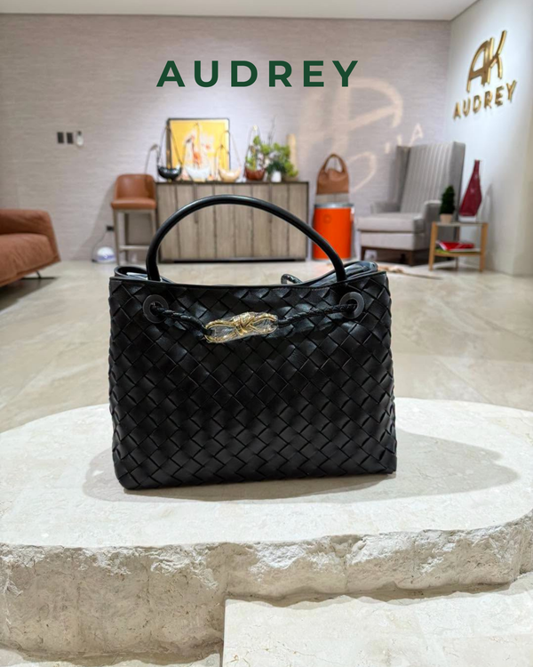 G1 AUDREY Lambskin Andiamo Bag in Black