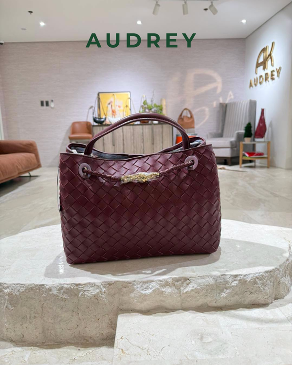 G1 AUDREY Lambskin Andiamo Bag in Maroon