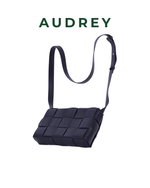 V6 AUDREY Lambskin Cassette Bag in Black