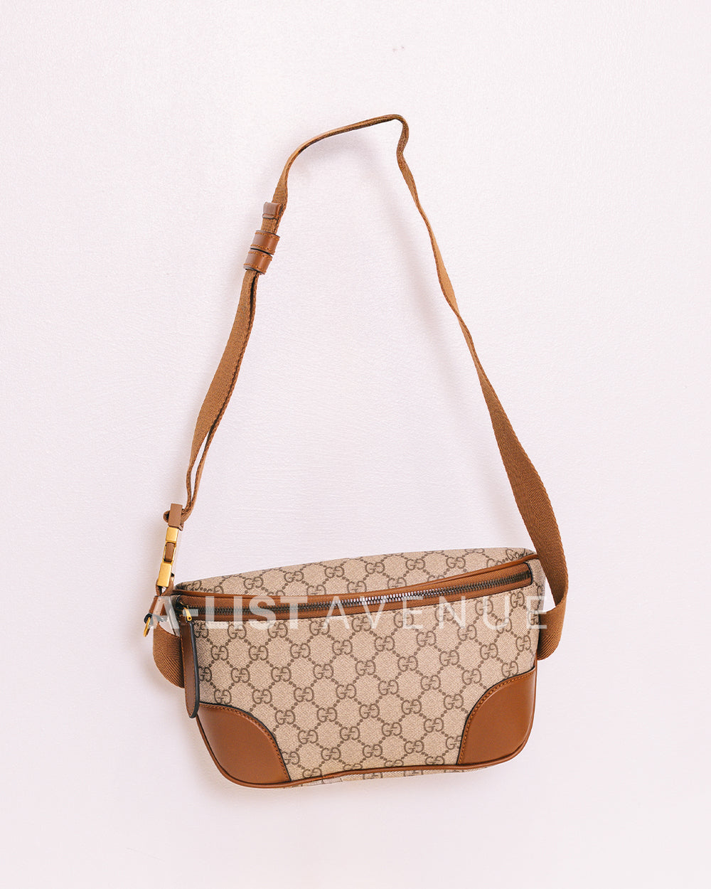 Gucci GG Supreme Monogram Canvas Belt Bag Medium Brown