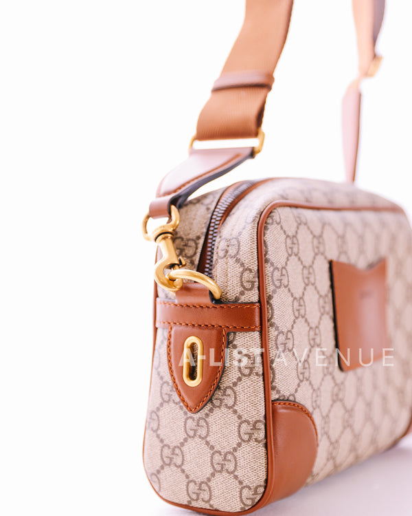 Gucci GG Supreme Canvas Camera Crossbody Bag Medium
